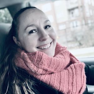 Meet your Posher, Kim